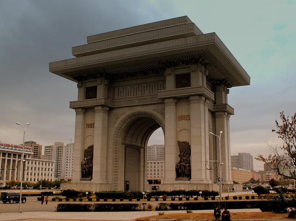 KHÁM PHÁ TRIỀU TIÊN BÍ ẨN 9N8Đ