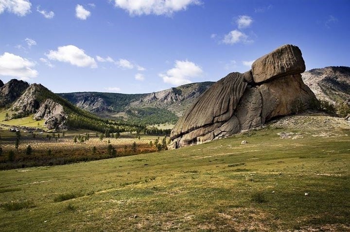 MÔNG CỔ - MIỀN ĐẤT DU MỤC HUYỀN BÍ