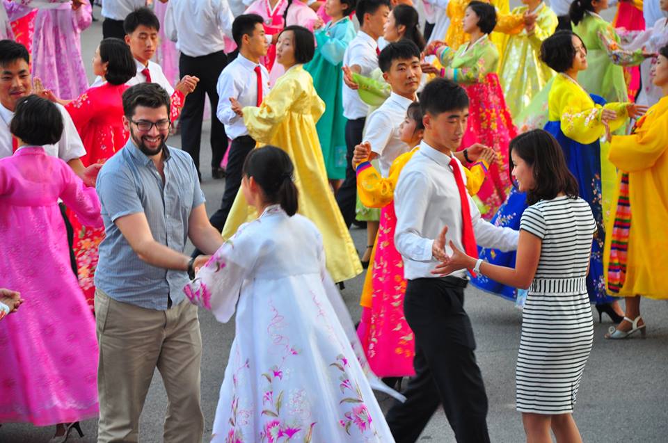 KHÁM PHÁ TRIỀU TIÊN BÍ ẨN 9N8Đ